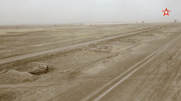 Các dây đạn này có thể được hai tên lửa phóng đi ra xa tới 500 m.