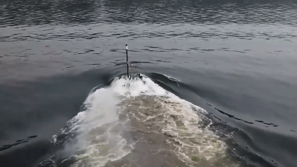 Xe tăng T-72B3 động cơ V-92S2F 1.130 mã lực, đây cũng là loại động cơ được trang bị trên xe tăng T-90.