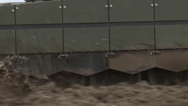 Ở chuẩn T-72B3M xe tăng tiếp tục được tăng cường gia cố lớp giáp cũng như nâng cấp hệ thống điện tử ngắm bắn cho xe.