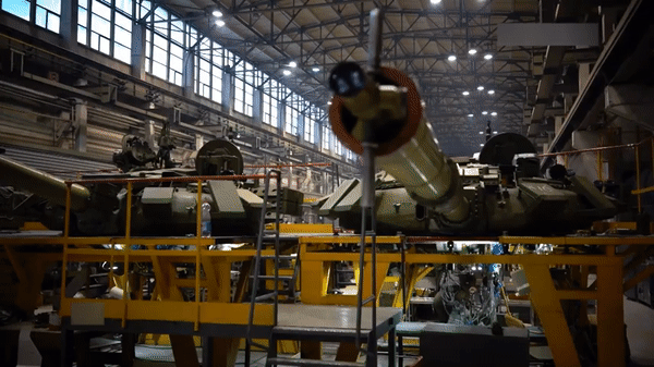 Cho đến khi xe tăng T-14 đi vào biên chế chính thức thì T-90M vẫn là "cây át chủ bài" của Nga.
