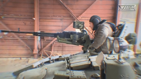 Những bộ phận nào còn sử dụng được sẽ tiến hành cọ rửa và sơn lại.