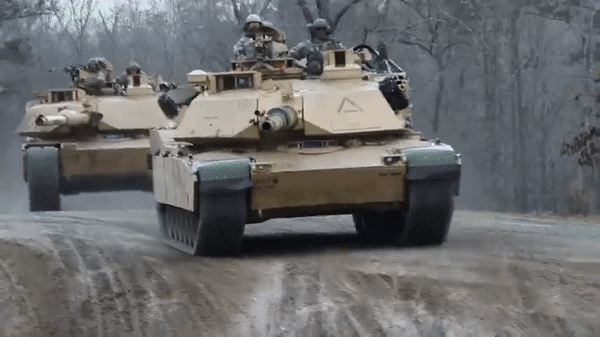 Đầu tiên phải thừa nhận rằng, xe tăng M1 Abrams dù được đánh giá là một dòng xe tăng mạnh nhưng nó không phải bất khả chiến bại, khi có số lượng không nhỏ đã bị đối phương bắn hạ tại Trung Đông.