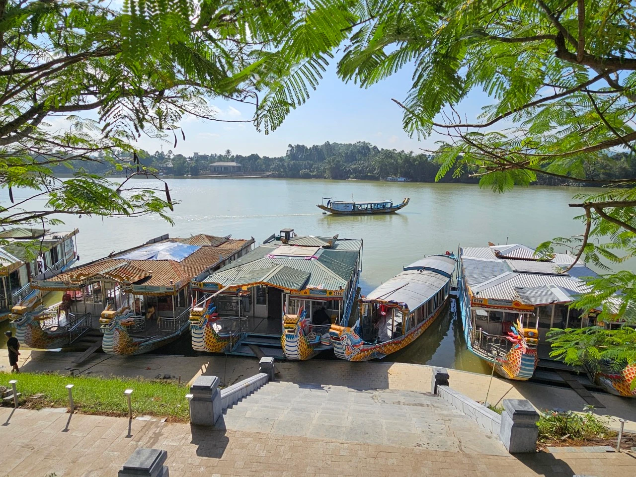 Ngắm đô thị di sản Huế từ “đệ nhất cổ tự” linh thiêng