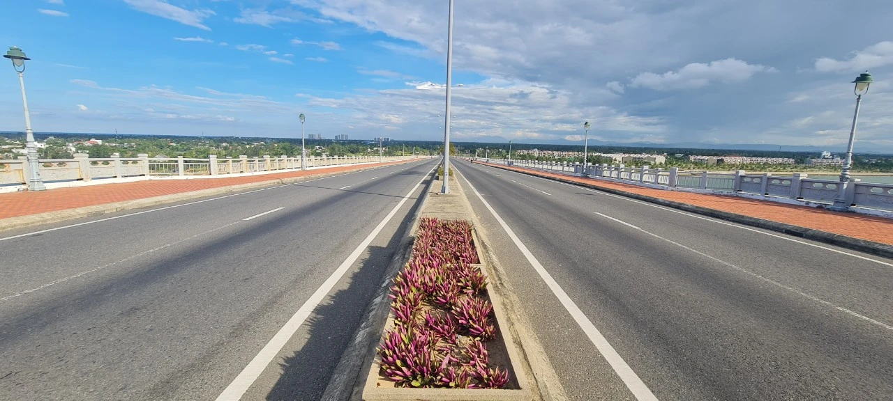 Chiêm ngưỡng cây cầu nối hai di sản thế giới