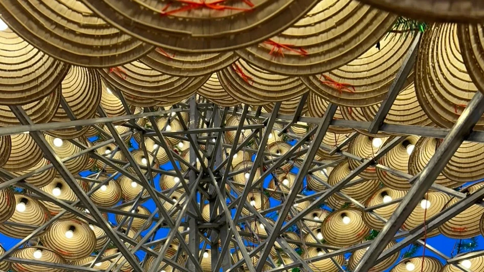 Độc - lạ những cây thông Noel độc đáo mùa Giáng sinh năm nay