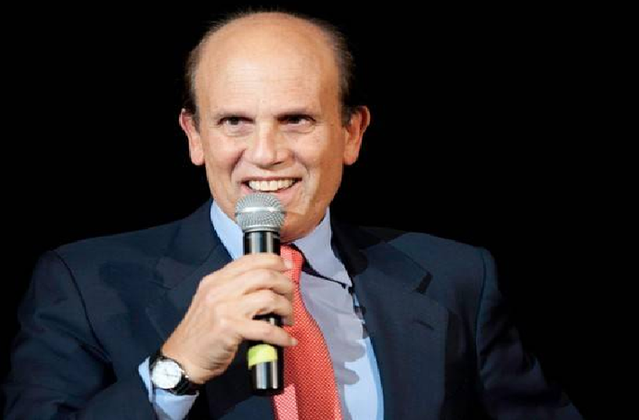 Michael Milken được biết đến là một nhà tài chính, một nhà từ thiện nổi tiếng và chủ đầu tư của hàng ngàn trường mầm non. Ông phải thụ án 22 tháng tù giam về một số tội danh bao gồm: giao dịch nội gián và gian lận. Ông đã được trả tự do năm 1993, nhưng vẫn còn đang trong vòng điều tra vì bị nghi ngờ vi phạm các điều khoản của lệnh cấm từ ngành công nghiệp chứng khoán.
