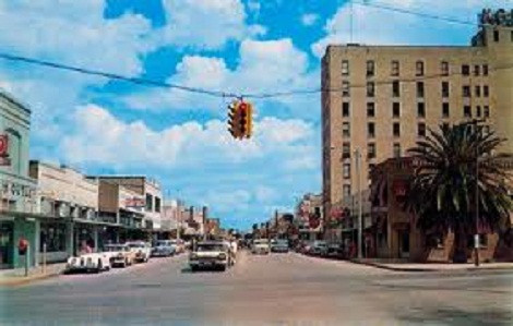 Harlingen: là một thành phố thuộc quận Cameron, tiểu bang Texas. Để kiếm 1 ngôi nhà ở đây bạn chỉ mất 206.000 USD và có cư dân thưa thớt nhất bang này.