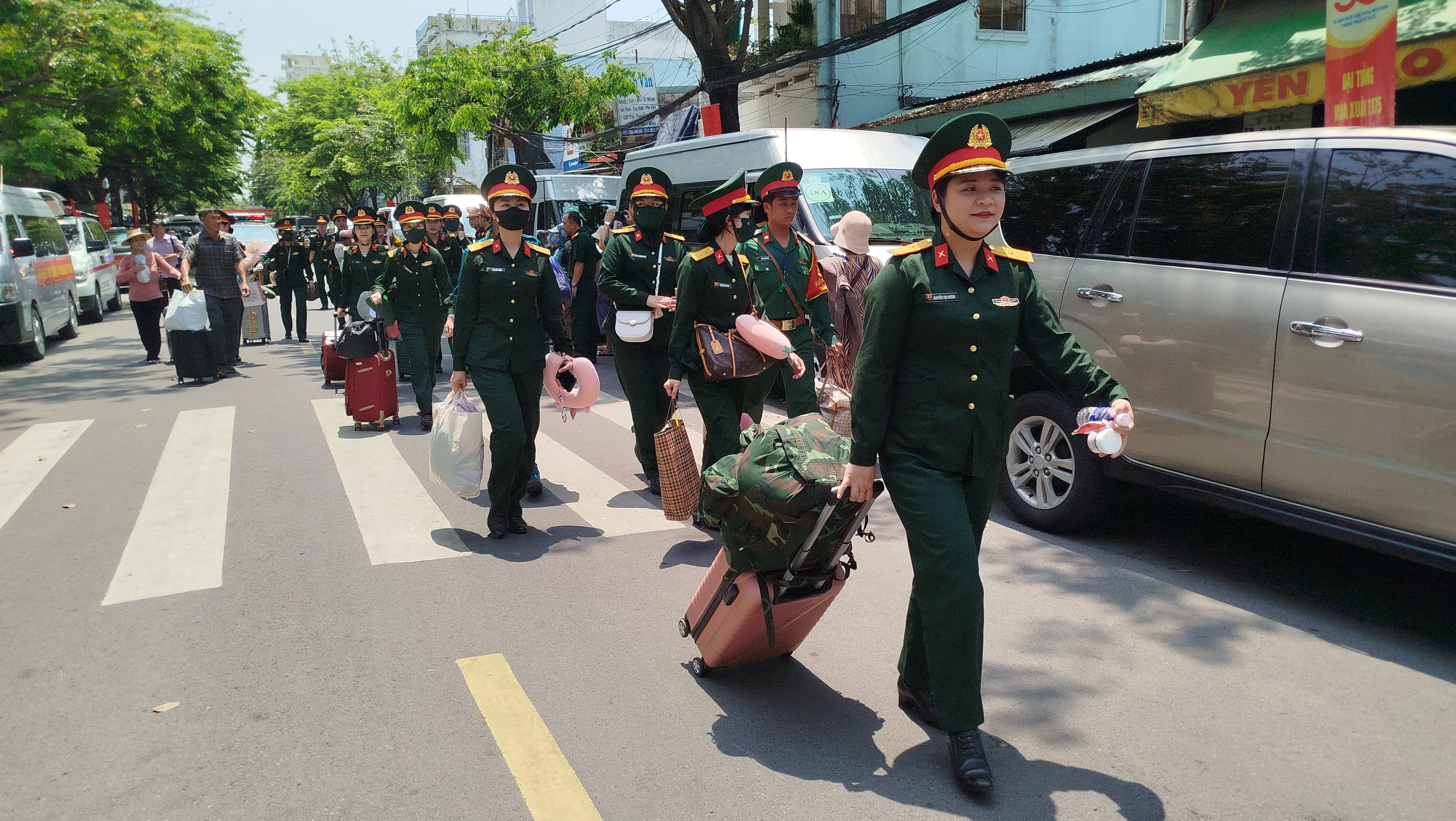 Đoàn diễu binh tới Biên Hòa, chuẩn bị cho lễ kỷ niệm trọng đại