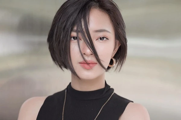 Châu Bùi tố người quen chiếm quyền thương hiệu thời trang