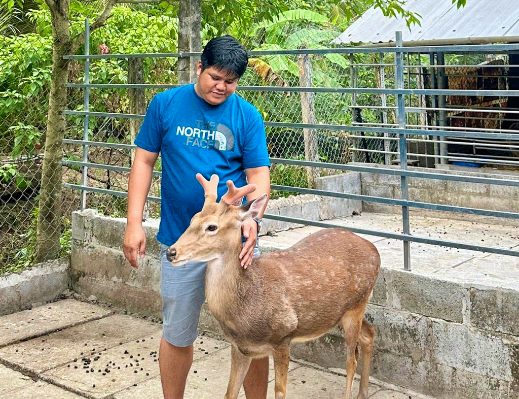 Nuôi hươu sao lấy nhung, nông dân Long An gây dựng nghiệp làm giàu Nuoi huou sao lay nhung, nong dan Long An gay dung nghiep lam giau