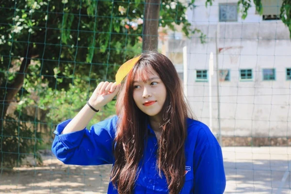 Nữ sinh Đà Nẵng gây sốt với bộ tranh chiến sĩ chống dịch