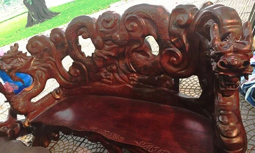 Ngắm bộ bàn ghế trăm triệu phục vụ nhà đại gia Việt
