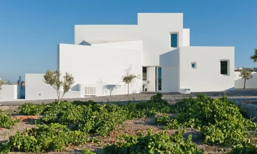 Nhà trắng tinh, đẹp như resort ai nhìn cũng mê