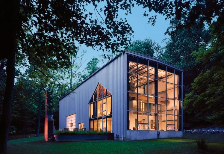 Những tòa nhà kinh ngạc làm từ container