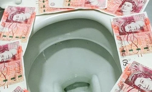 Những trò khoe của kỳ quặc nhất của hội nhà giàu năm 2016