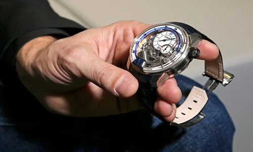 Loạt đồng hồ xa xỉ tại triển lãm "khủng" nhất thế giới 2017 