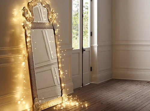 Cách trang trí pháo hoa phủ khắp gian nhà chào năm mới