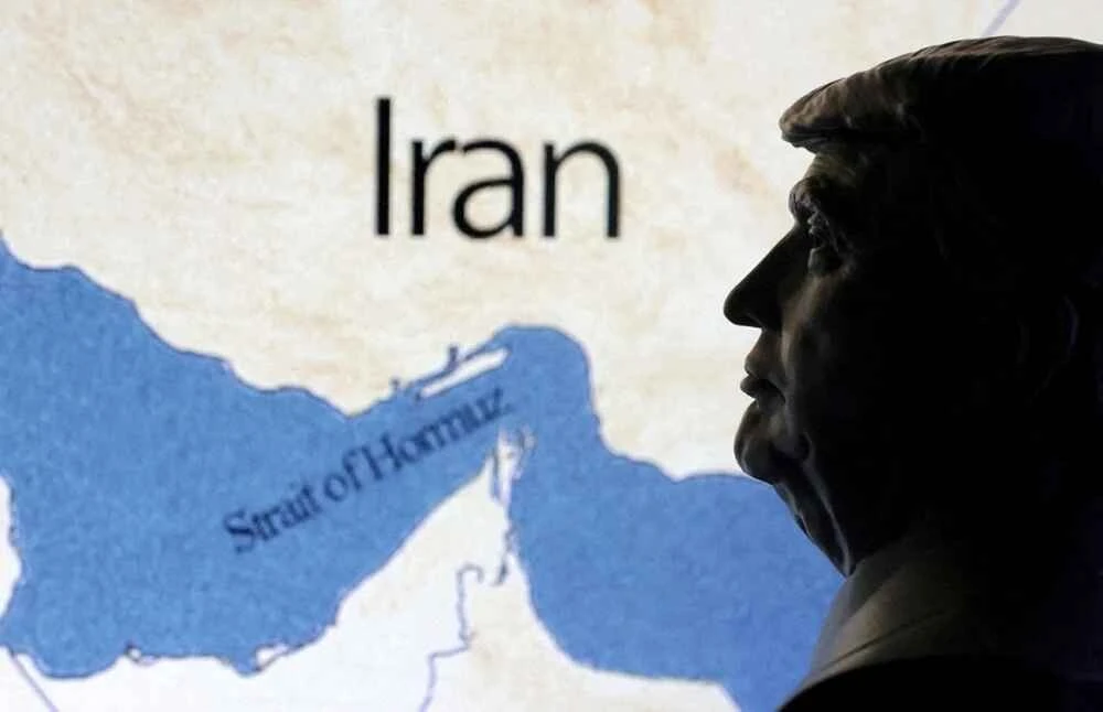 [VIDEO] Đấu súng Mỹ - Iran bùng nổ tại eo biển Hormuz bất chấp ngừng bắn