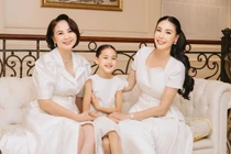 Mẹ Hà Kiều Anh U80 gây sốt vì nhan sắc trẻ đẹp ngỡ ngàng