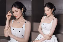 Vợ Đăng Khôi khoe nhan sắc mẹ 3 con với váy chấm bi