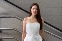 Diễm My 9X khoe vóc dáng thon gọn sau 8 tháng sinh con đầu lòng