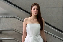 Diễm My 9X khoe vóc dáng thon gọn sau 8 tháng sinh con đầu lòng