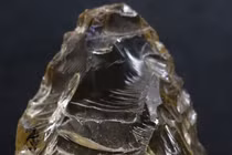 Người Neanderthal và sự tinh tế trong chế tác công cụ pha lê đá