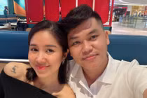 Lê Phương - Trung Kiên ăn tối cùng gia đình, kỷ niệm 8 năm bên nhau. Ảnh: FB ê Phương