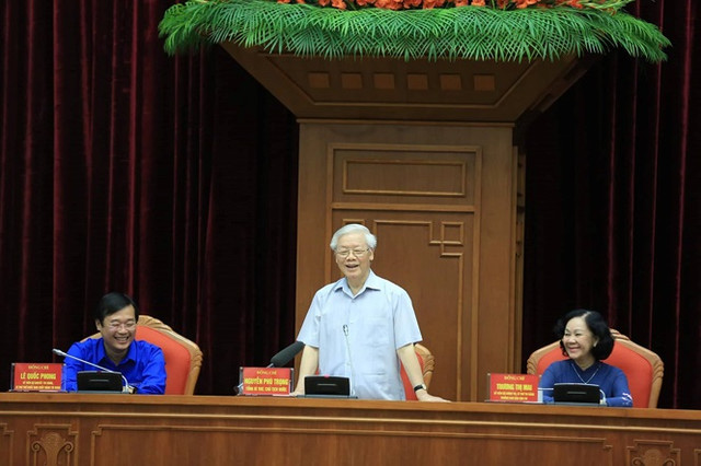 Tổng Bí thư, Chủ tịch nước: 'Không phải vào Trung ương để cho oai, hay để kiếm chác' Tong Bi thu, Chu tich nuoc: 'Khong phai vao Trung uong de cho oai, hay de kiem chac'