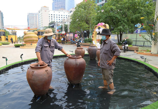 Cận cảnh Đường hoa Nguyễn Huệ 2022 trước ngày khai mạc - Hình 9 Can canh Duong hoa Nguyen Hue 2022 truoc ngay khai mac-Hinh-9