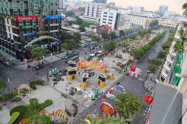 Cận cảnh Đường hoa Nguyễn Huệ 2022 trước ngày khai mạc Can canh Duong hoa Nguyen Hue 2022 truoc ngay khai mac