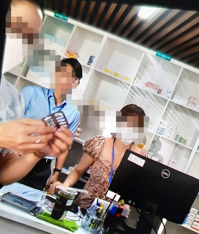 Thuốc kê đơn được nhà thuốc bán vô tội vạ không cần toa bác sĩ - Hình 2 Thuoc ke don duoc nha thuoc ban vo toi va khong can toa bac si-Hinh-2