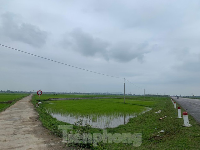 Sửng sốt vì đất nông thôn có giá khởi điểm 'trên trời' - Hình 4 Sung sot vi dat nong thon co gia khoi diem 'tren troi'-Hinh-4