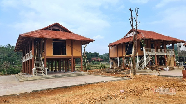 Cận cảnh những ngôi nhà xây trái phép trái phép trên đất trồng lúa ở Thanh Hóa - Hình 4 Can canh nhung ngoi nha xay trai phep trai phep tren dat trong lua o Thanh Hoa-Hinh-4