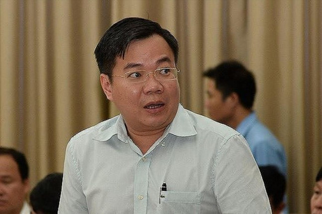 Ông Tất Thành Cang hầu tòa vụ bán rẻ 9 triệu cổ phần SADECO - Hình 3 Ong Tat Thanh Cang hau toa vu ban re 9 trieu co phan SADECO-Hinh-3