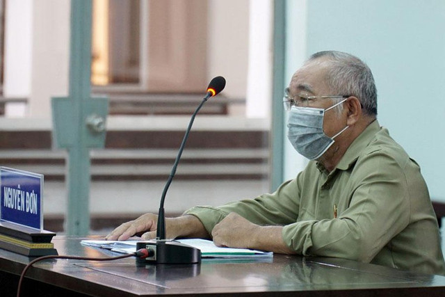 Diễn biến mới nhất vụ công dân kiện chủ tịch tỉnh vì bị từ chối cung cấp thông tin Dien bien moi nhat vu cong dan kien chu tich tinh vi bi tu choi cung cap thong tin