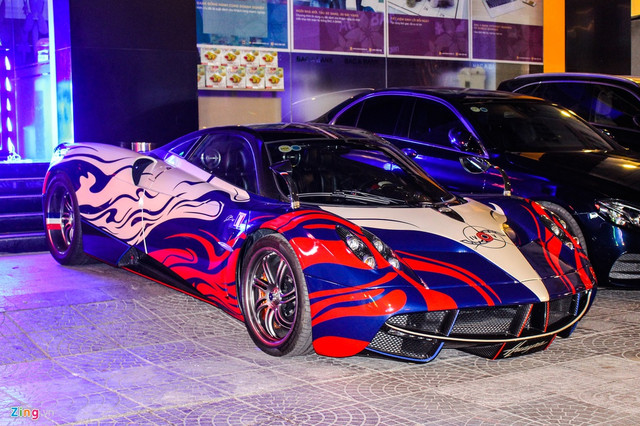 Siêu xe Pagani Huayra 80 tỷ của Minh Nhựa phối màu độc đáo - Hình 10 Sieu xe Pagani Huayra 80 ty cua Minh Nhua phoi mau doc dao-Hinh-10