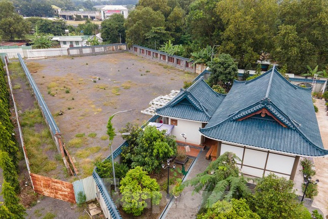 Bên trong khu đất rộng hàng nghìn m2 của cựu Bí thư Đồng Nai vừa bị bắt - Hình 7 Ben trong khu dat rong hang nghin m2 cua cuu Bi thu Dong Nai vua bi bat-Hinh-7