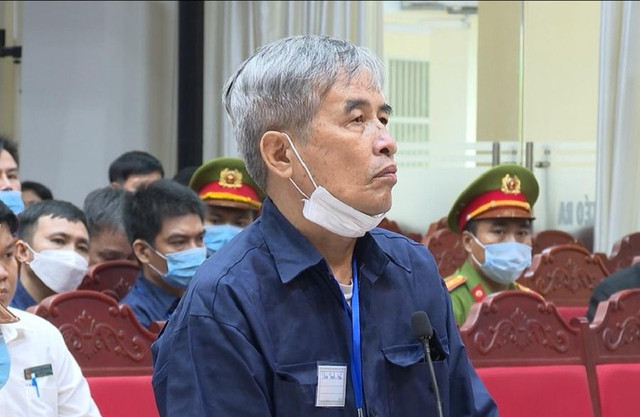 'Trùm' buôn 200 triệu lít xăng lậu Phan Thanh Hữu kéo con trai vào vòng lao lý như thế nào? - Hình 2 'Trum' buon 200 trieu lit xang lau Phan Thanh Huu keo con trai vao vong lao ly nhu the nao?-Hinh-2