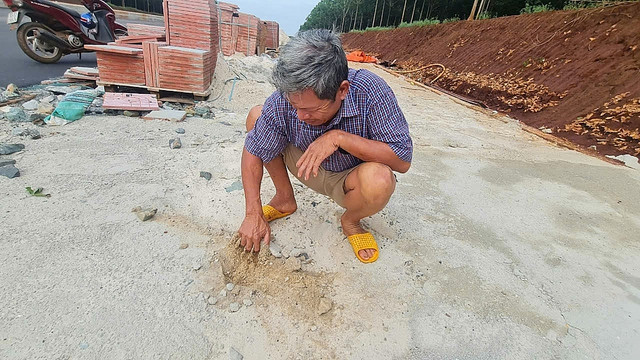 Bình Phước: Dân tố nhà thầu thi công đường Nguyễn Thái Học không đảm bảo chất lượng - Hình 4 Binh Phuoc: Dan to nha thau thi cong duong Nguyen Thai Hoc khong dam bao chat luong-Hinh-4