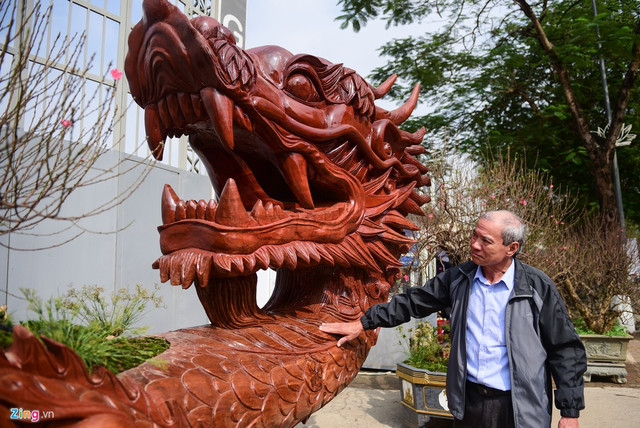 Chậu hoa đào hình rồng giá hơn 1 tỷ chỉ đại gia mới có tiền mua - Hình 7 Chau hoa dao hinh rong gia hon 1 ty chi dai gia moi co tien mua-Hinh-7