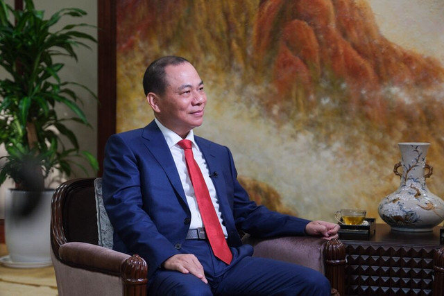 Người giàu nhất Việt Nam sẵn sàng dốc hết tiền vào giấc mơ xe điện - Hình 3 Nguoi giau nhat Viet Nam san sang doc het tien vao giac mo xe dien-Hinh-3