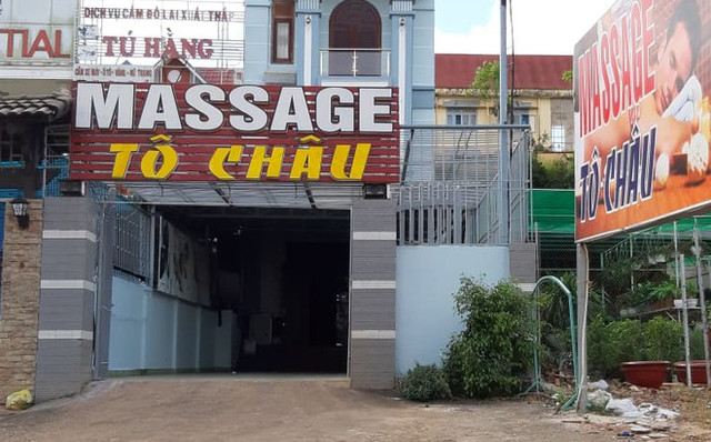Bắt quả tang 5 tiếp viên massage Tô Châu đang bán dâm giá 700 nghìn đồng Bat qua tang 5 tiep vien massage To Chau dang ban dam gia 700 nghin dong