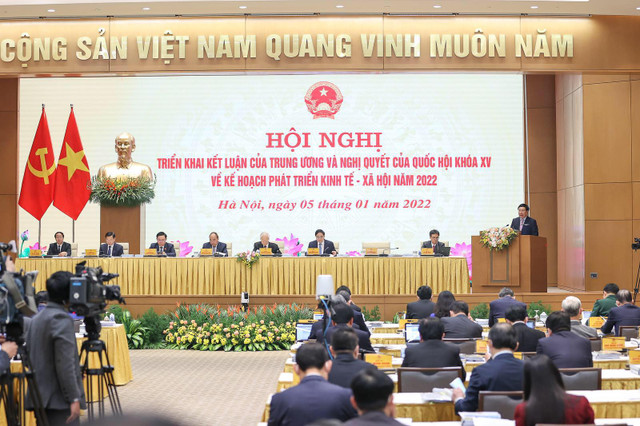 Chính phủ ban hành Nghị quyết 01: Phấn đấu tăng trưởng GDP đạt 6-6,5% năm 2022 Chinh phu ban hanh Nghi quyet 01: Phan dau tang truong GDP dat 6-6,5% nam 2022