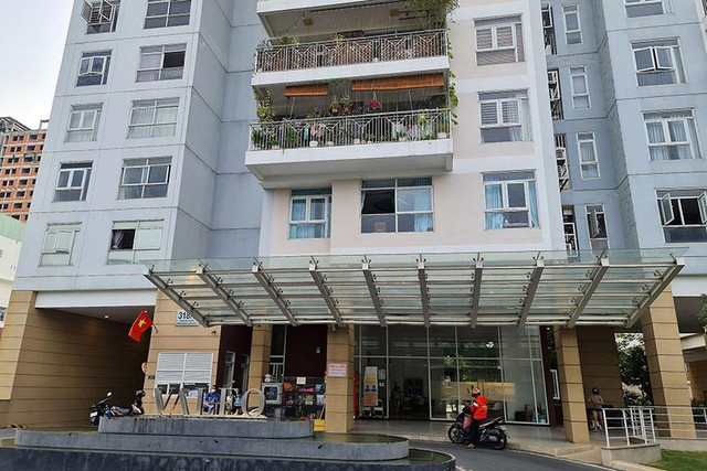 Đề xuất phạt tiền tỷ 2 doanh nghiệp chậm nộp hồ sơ cấp sổ cho dân De xuat phat tien ty 2 doanh nghiep cham nop ho so cap so cho dan