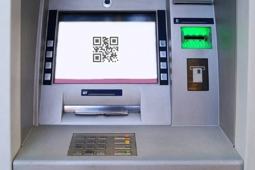 Rút tiền bằng mã QR tại ATM khác ngân hàng