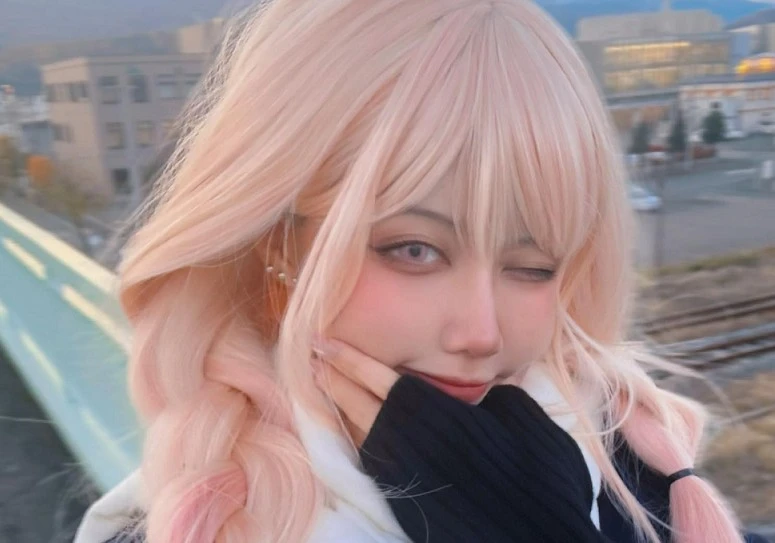 Ain Nguyễn tung ảnh cosplay “chặn đứng tháng 11” của game thủ