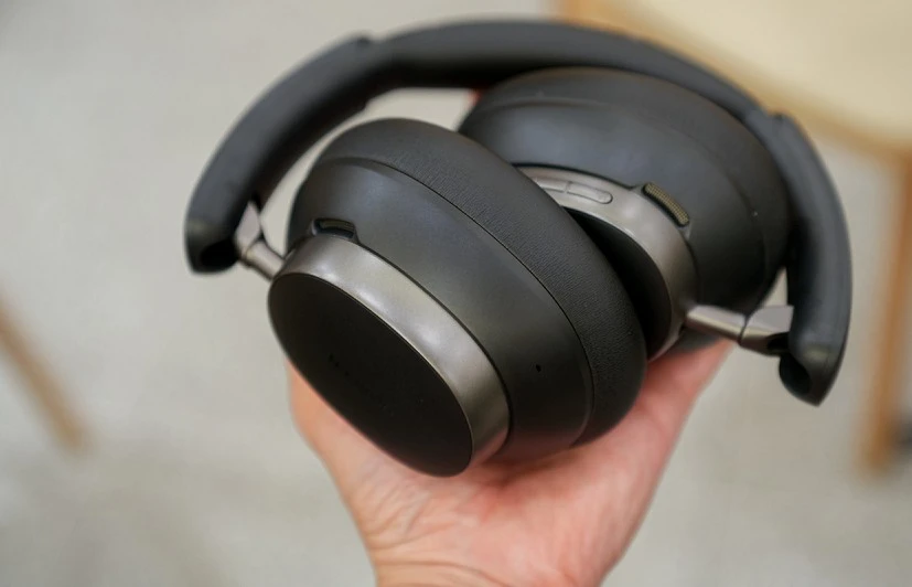 Ugreen Studio Pro, tai nghe chống ồn “quốc dân” dưới 1 triệu