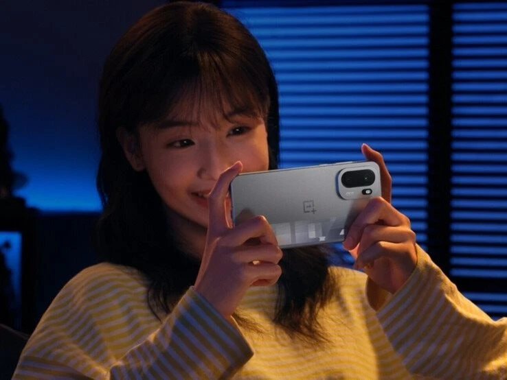 OnePlus Ace 6, cú tát vào flagship với pin 7.800mAh