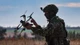 Lưới chống UAV vô dụng, Nga kiểm soát tuyến đường cuối cùng tới Pokrovsk 